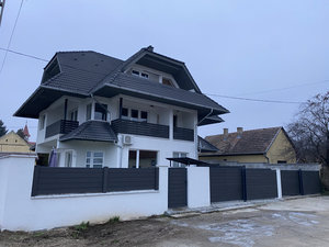 Gondozást nem igénylő antracit WPC kerítés