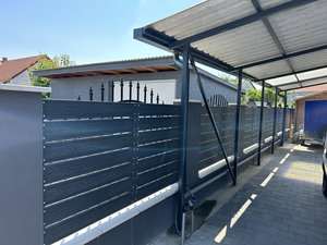 Dupla csavarozással rögzített 20x140 mm-es WPC kerítés